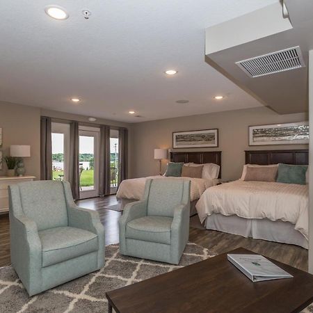 Le Claire River View Lodge מראה חיצוני תמונה